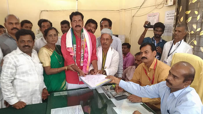 ನಾನು ಶಾಸಕನಾಗಿ ಸಂಪಾದಿಸಿದ್ದು ಹಣವಲ್ಲ ಜನರ ಪ್ರೀತಿ: ಶಾಸಕ ವೈಎಸ್‍ವಿ ದತ್ತ